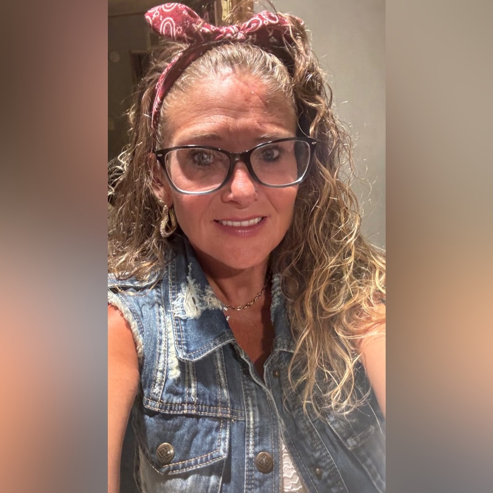 @threadsbyme (Shauna) MAIN FLYER LIKE this to be notified when I am LIVE. (1st) - Picture 4 of 6